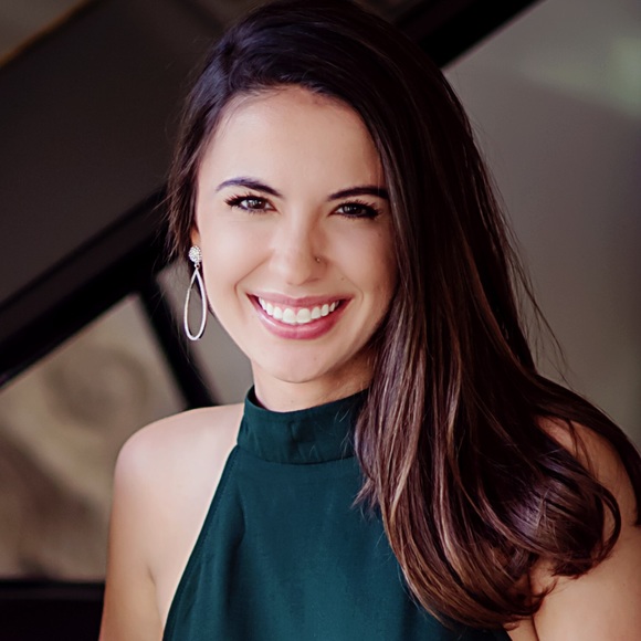 Meet your Posher, Bethany - Picture 2 of 2